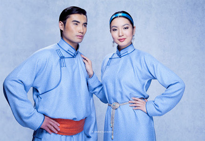 Mongolian Traditional Clothing: The Deel